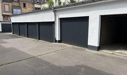 Ruhige Hinterhof-Garage mit Top-Lage