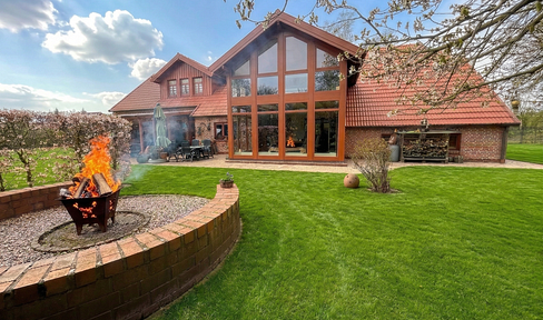 RESERVIERT!  Wohntraum in Reepsholt: 2.600 m² Freiheit, stilvolle Ausstattung