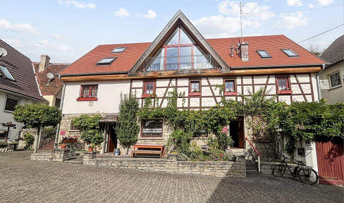 Wohn- und Ferienhaus mit Gastwirtschaft