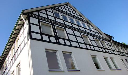 Spacious attic apartment in Grafschaft.