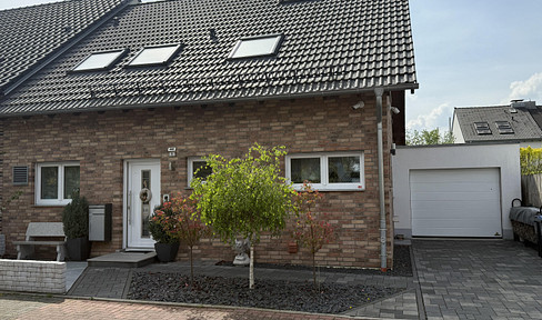 New semi-detached house in Langenfeld Richrath.