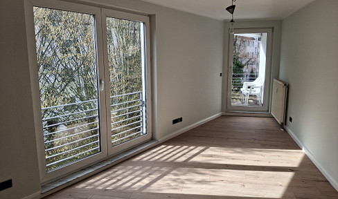 VON PRIVAT: Eine schöne, voll renovierte Wohnung in herrlich, ruhiger Lage!