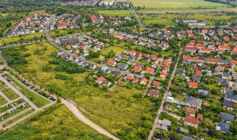 Commission-free: Building plot with zoning plan for approximately 69 houses in Halle (Saale).