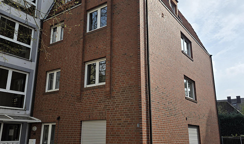 Duplex apartment in the Kreuzviertel district - a rare opportunity: 145 m², 4 rooms, balcony, underground parking, no commission fees.