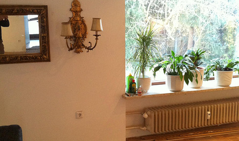 Mehrfamilienhaus 4  WE mit Terrassen und Wintergarten, 1 WE frei