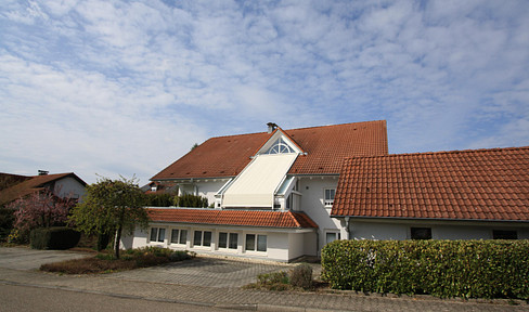Dream home designed by an architect | Prime location in southern Öhringen, featuring a swimming pool and office space.