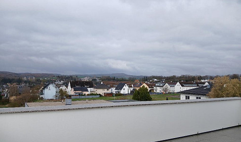 Top-floor apartment with a wide view over Hadamar.