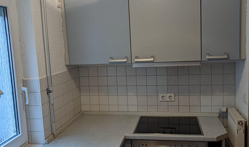 Gepflegte 2-Zimmer-Wohnung mit Einbauküche und Tageslichtbad in Dieburg