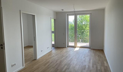 Brand new apartment, first occupancy, located on the 5th floor – 2-room apartment with balcony and views of greenery in an up-and-coming neighborhood.