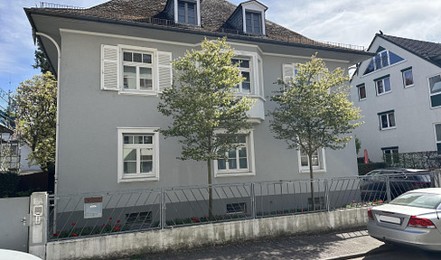 Large Art Nouveau villa with a separate apartment.