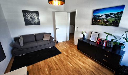 Neuwertiges KfW-55-Haus Baujahr 2023 mit 242 m² Nutzfläche, Sauna und weniger als 370€ Nebenkosten