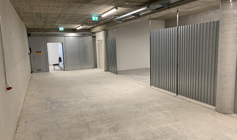 Storage space on the ground floor, approximately 26 square meters, available for rent.