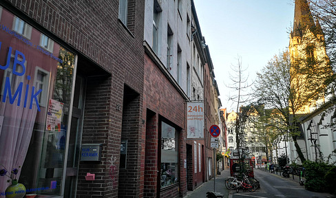 Provisionsfrei! Mehrfamilienhaus in Top Lage