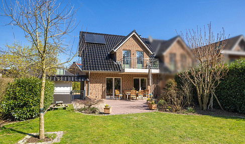 Move in and feel at home: A nearly new semi-detached house in a prime location in Duvenstedt.