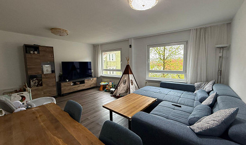 Beautiful 4-room apartment with fitted kitchen in Hechingen.