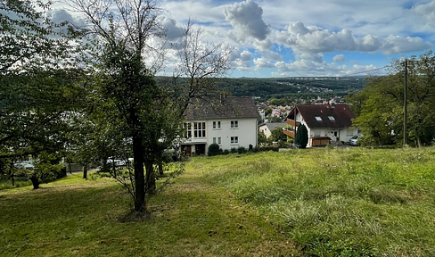 Hillside plot with panoramic views over Eutingen – 444 m² in Pforzheim.