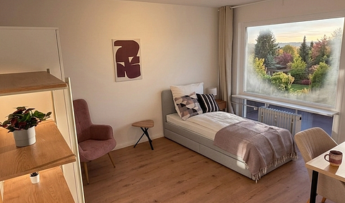 Newly renovated and fully furnished 3-room shared apartment in Berlin-Spandau.