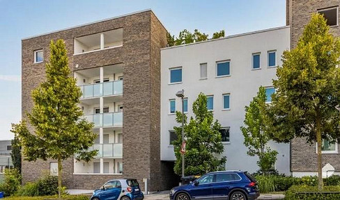 Modern, high-floor 3-room apartment, 80 square meters, for rent in Frankfurt Riedberg.