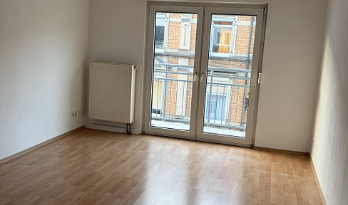 Spacious 3-room apartment in the Südstadt district.