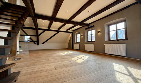 Traumhafte Maisonette-Wohnung am Allersberger Marktplatz *Hochwertig saniertl*