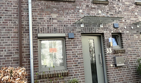 Zentral und ruhig KFW 55 Haus in Bremen