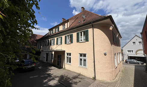 Neuwertige 4-Zimmer Wohnung im Herzen von Burgau