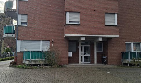 Attractive 2.5-room apartment in the southern part of Duisburg.