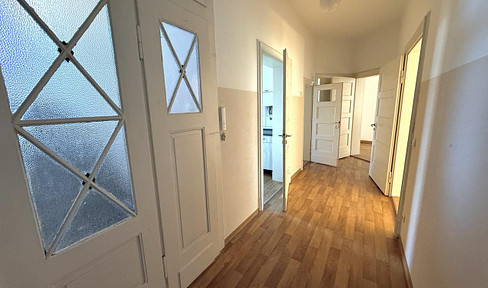 *NEW* 4-room apartment - AVAILABLE IMMEDIATELY.