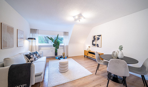 FOR SALE BY PRIVATE OWNER + NO AGENCY FEES: Renovated 3-room apartment with daylight bathroom + 6% return.