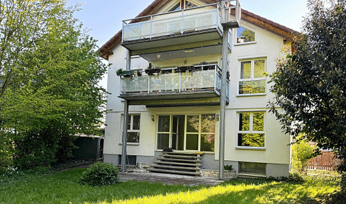 Newly renovated 5-room apartment with a large south-west-facing balcony in Bruchköbel.