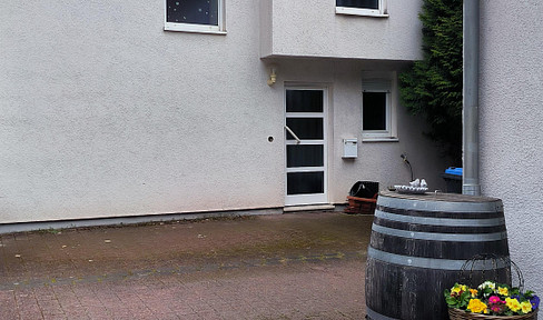 CHARMANTE DOPPELHAUSHÄFTE NAHE INNENSTADT