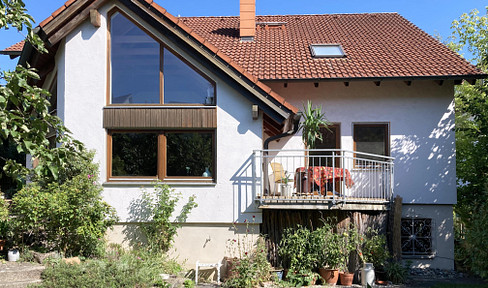Lichtdurchflutetes Architektenhaus in innenstadtnaher & ruhiger Sackgassenlage mit großem Garten