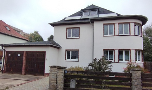 Exclusive residential and investment property with development potential, available immediately and free of commission.