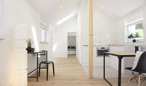 +++ "House-within-a-House" Concept: Independent 2.5-room apartment with terrace | Completely renovated | Located in S-Uhlbach +++