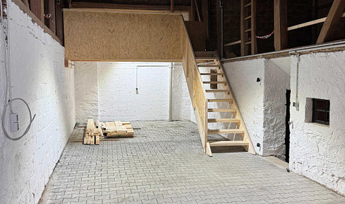 Drive-through barn with versatile storage space in Büdingen.