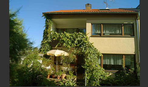 Large, bright terraced house with a garden in Stutensee-Blankenloch – ready to move in immediately.