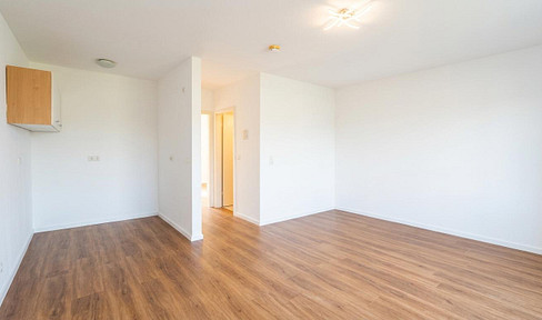 Bright, one-bedroom apartment near the university with a balcony.