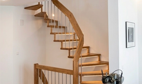 A Gem of a Townhouse on the Isar River.