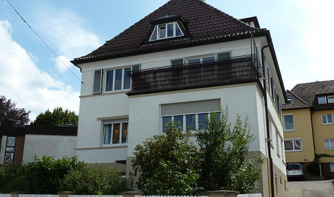 Sonnige, stilvolle 4-Zimmer Wohnung (110qm) in ruhiger Lage - Blick ins Grüne