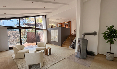 Top detached house in a quiet, woodland location in Sulzbach.