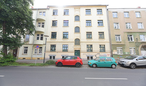 Denkmal Altbau in Pieschen – 3 Zimmer, Südbalkon, bezugsfertig - provisionsfrei