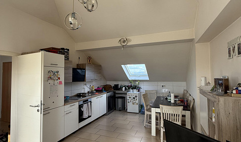3-room attic apartment in Gernsheim.