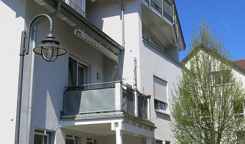 Beautiful 2-room apartment with balcony - 1st floor.