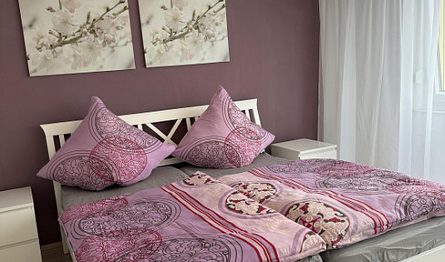 Möblierte 2,5-Zimmer Wohnung im 6. OG mit Balkon in München-Hadern