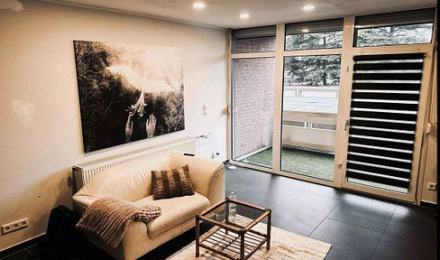 Helle und moderne 4-Zimmer Wohnung mit Balkon, Stellplatz und Küche in Biemenhorst