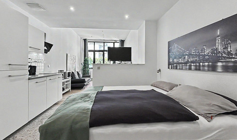 Furnished and spacious apartment in a well-connected location in Weidenpesch.