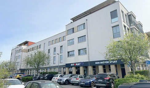 Secure a stable income with this 3-room apartment for rent, located in the popular Geschichtspark Falkensee area.