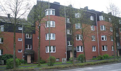 Bright, newly renovated 2-room apartment with fitted kitchen and sunny balcony, located in Kempen, Erkrath.