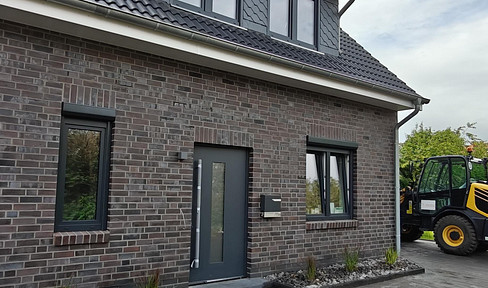 Semi-detached house located directly in Schwanewede.