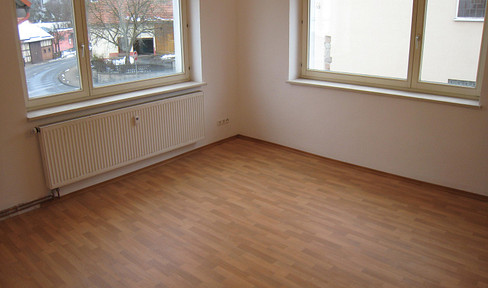 POPPENHAUSEN-ORTSMITTE-2ZKB-EBK-GUTE+RUHIGE LAGE+ALLES FUßLÄUFIG-SUPER BUS/ÖPNV